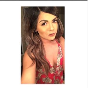 Meet your Posher, Elisa